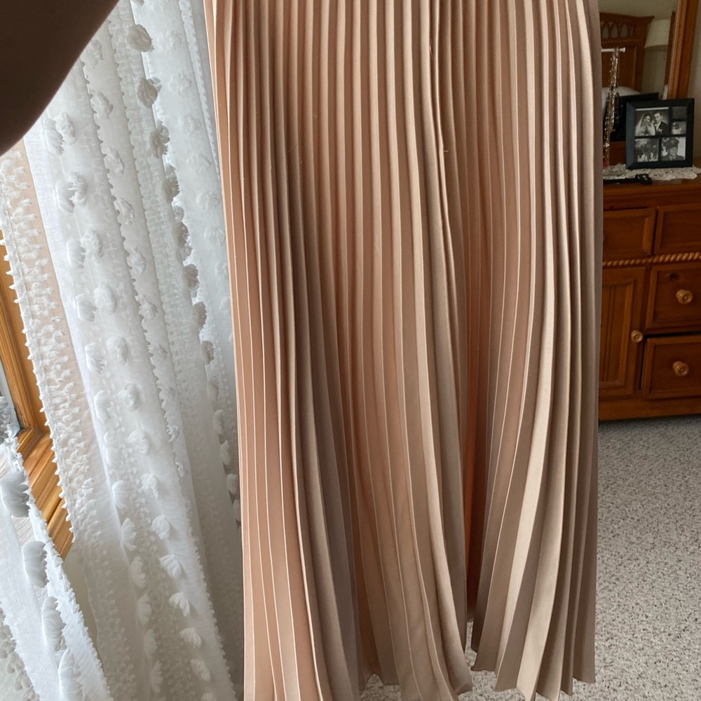 Elegant Pleated Beige Skirt